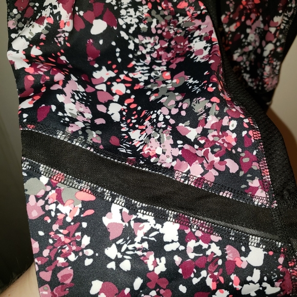 3x confetti legging Xersion 22 24 26? - Picture 4 of 7